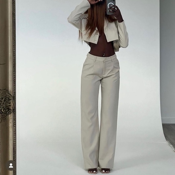Stone Tailored Boxy Cropped Blazer and pants set. - Picture 9 of 9